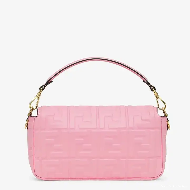 Vintage HOT Leather Bag Medium Motif Pink Fendi FF Nappa Baguette In 0617